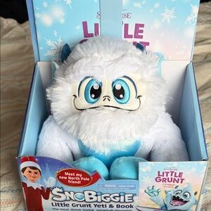 SnorBiggie SnoBiggie Little Grunt Yeti Plush - White & Light Blue